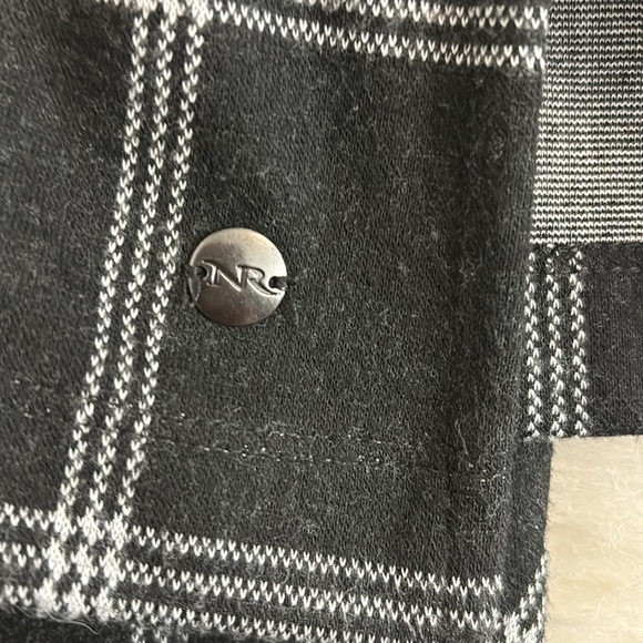 Northern reflections women’s long sleeve black/white plaid cardigan size large - Picture 3 of 6